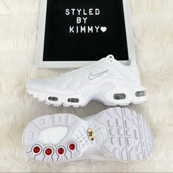 NIKE AIR MAX PLUS White Sneakers Shoes new - Picture 3 of 7